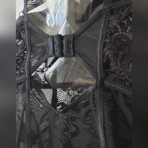 Dreamgirl Black Lace Slip - Picture 5 of 7